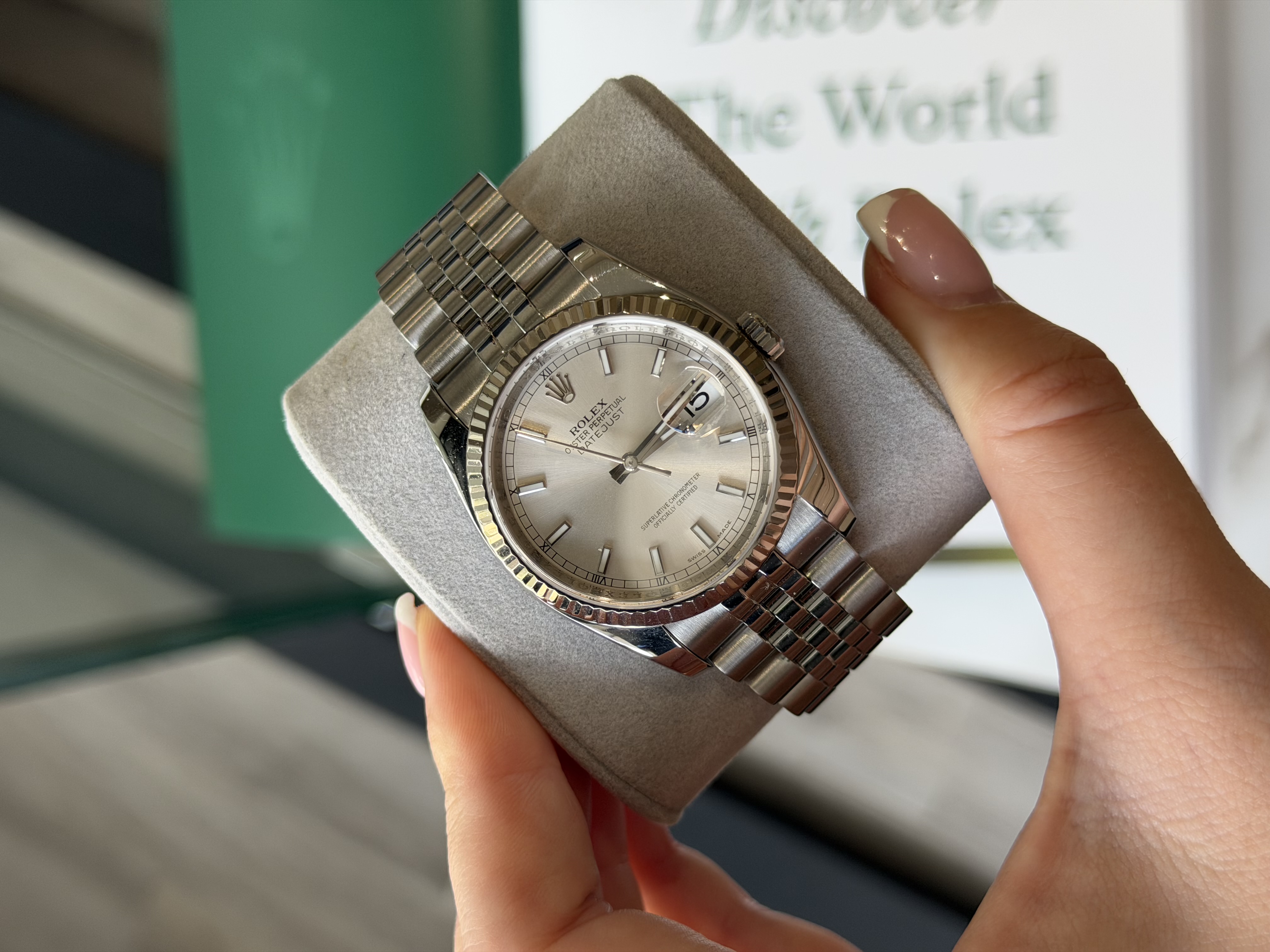 Rolex Datejust 36 Silver Baton Dial – Jubilee — view 2